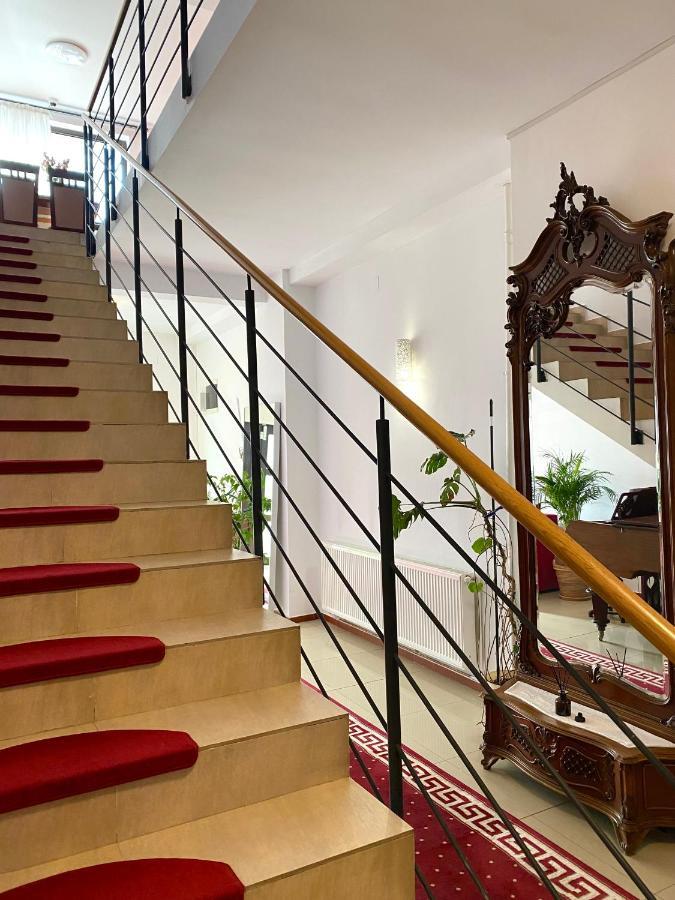 Casa Pino Hotel Brasov Ngoại thất bức ảnh